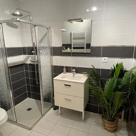Calme Et Cosy Апартаменты Saint-Julien-les-Villas