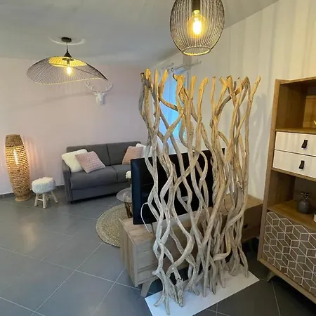 Calme Et Cosy Saint-Julien-les-Villas