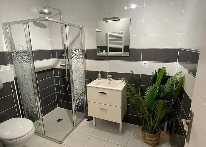 Calme Et Cosy Apartment Saint-Julien-les-Villas