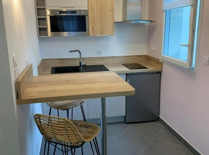 Calme Et Cosy Saint-Julien-les-Villas